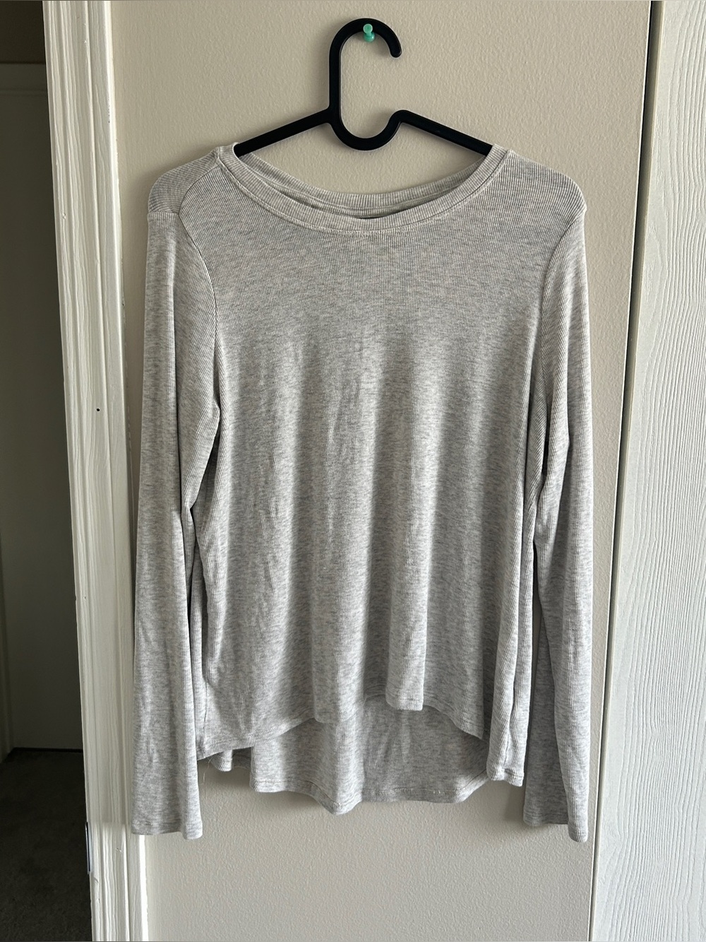 Athleta Light Gray Long Sleeve Casual Top